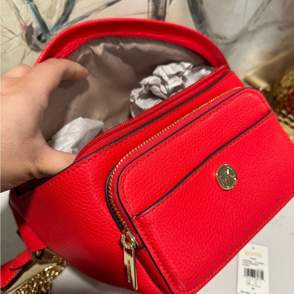SALE🤍MICHAEL KORS leather maisie 2 in 1 waist pack ❤️ - Picture 12 of 15